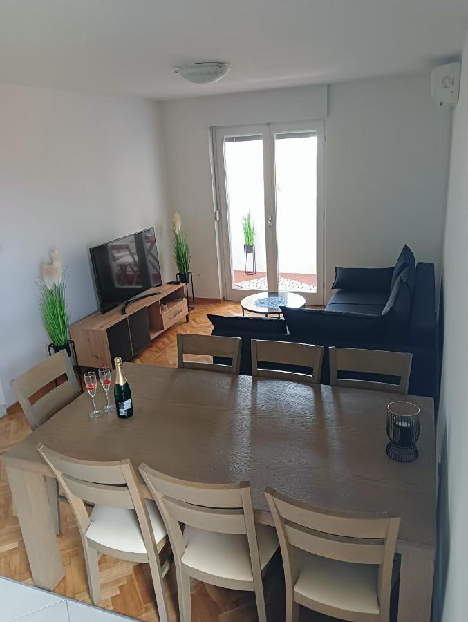 Apartman Luna Задар Екстериор снимка